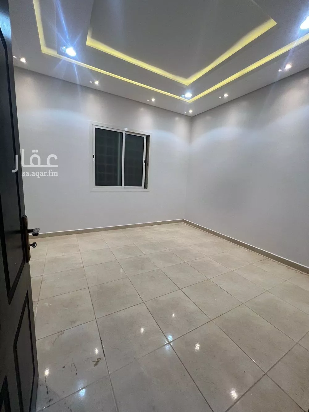 3 bedroom floor in Al Hazm 5