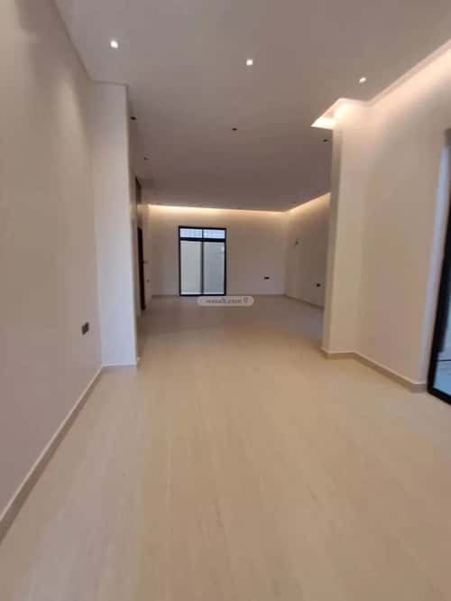5 bedroom villa in Al Zahrah 6