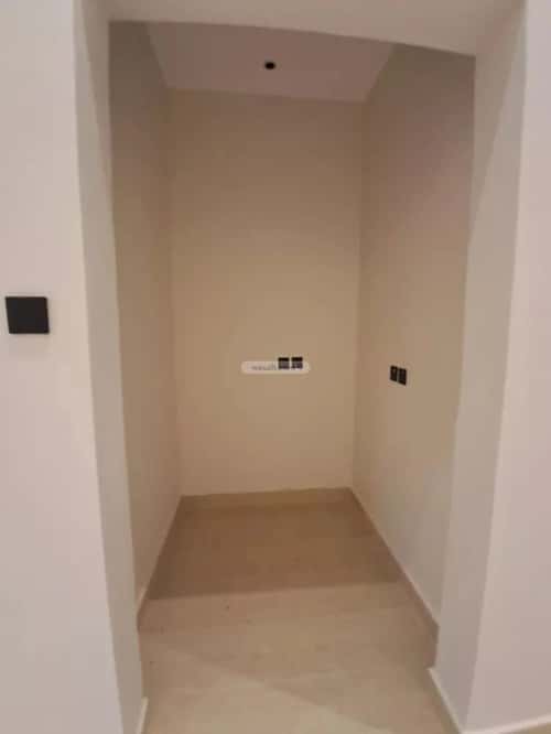 5 bedroom villa in Al Zahrah 15