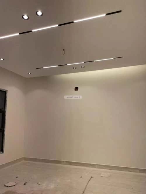 5 bedroom villa in Dhahrat Laban 13