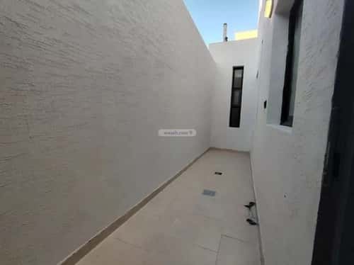 6 bedroom villa in Al Uraija Al Gharbi 3