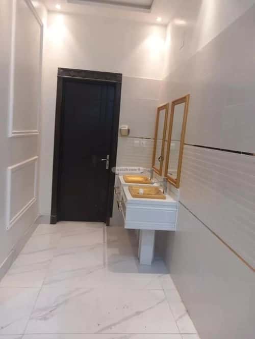 5 bedroom villa in Dhahrat Laban 11