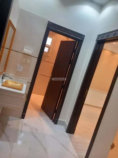 5 bedroom villa in Dhahrat Laban 8