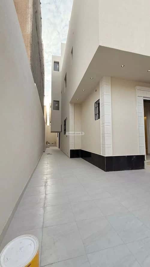 6 bedroom villa in Al Uraija Al Awsat 1