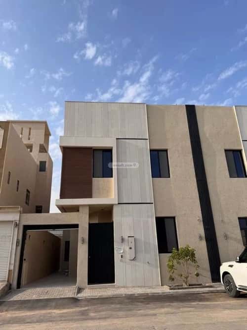5 bedroom villa in Al Mahdiyyah 2
