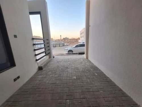 6 bedroom villa in Dhahrat Laban 7