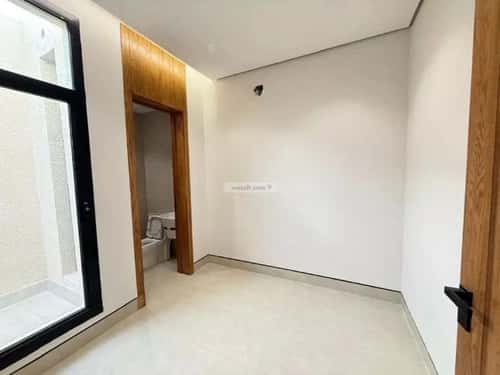 5 bedroom villa in Al Mahdiyyah 2