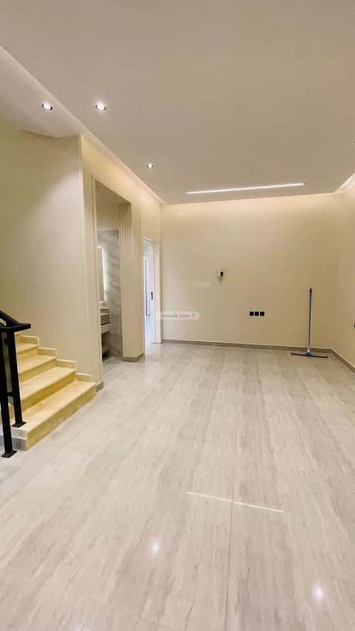 5 bedroom villa in Al Uraija Al Gharbi 3