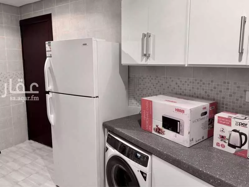 3 bedroom apartment in Al Malqa 6