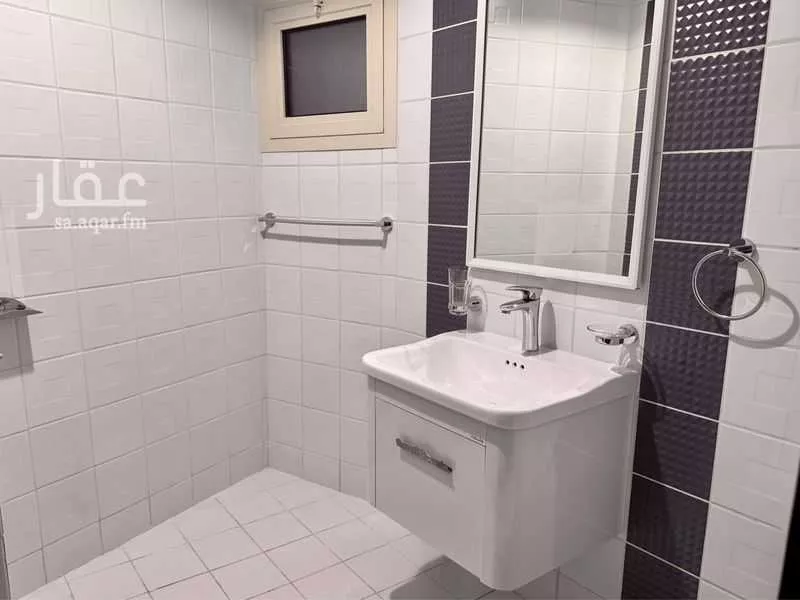 3 bedroom apartment in Al Malqa 8