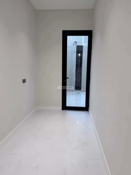 6 bedroom villa in Al Mahdiyyah 14
