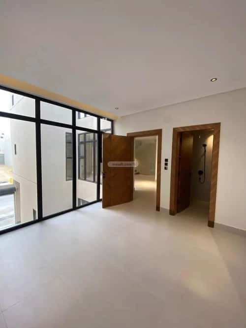 5 bedroom villa in Al Mahdiyyah 9