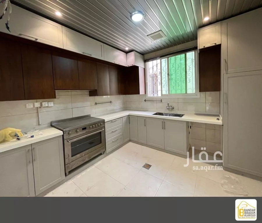 فيلا 5 غرف في النرجس 27