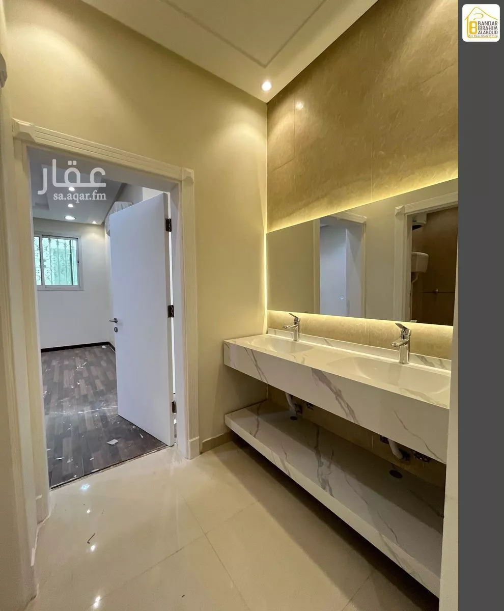 فيلا 5 غرف في النرجس 28