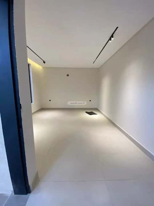 5 bedroom villa in Al Mahdiyyah 4