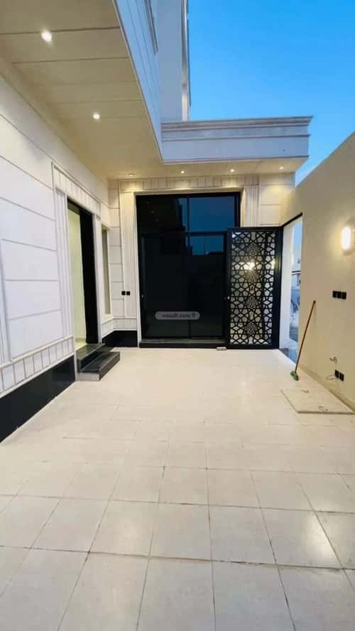 5 bedroom villa in Al Uraija Al Gharbi 3