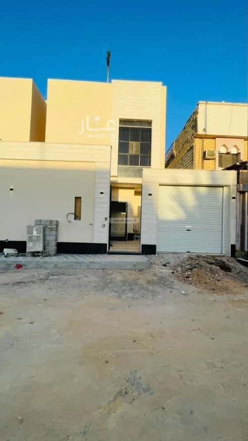 فيلا 5 غرف في العريجاء الغربي 12