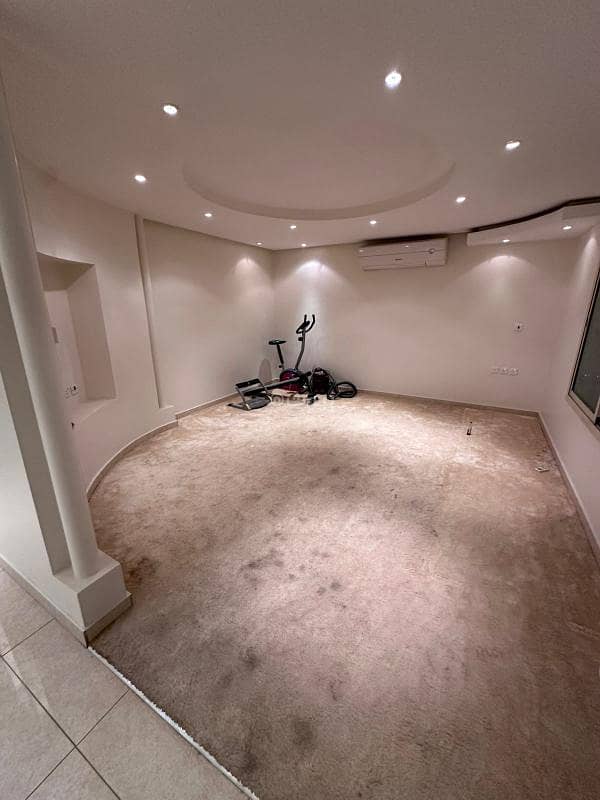 5 bedroom villa in Salah Ad Din, Riyadh 9