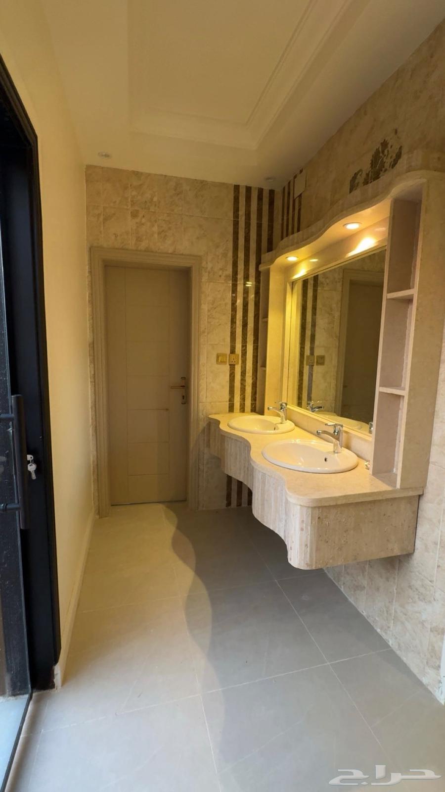 4 bedroom apartment in Wadi Jaleel 3