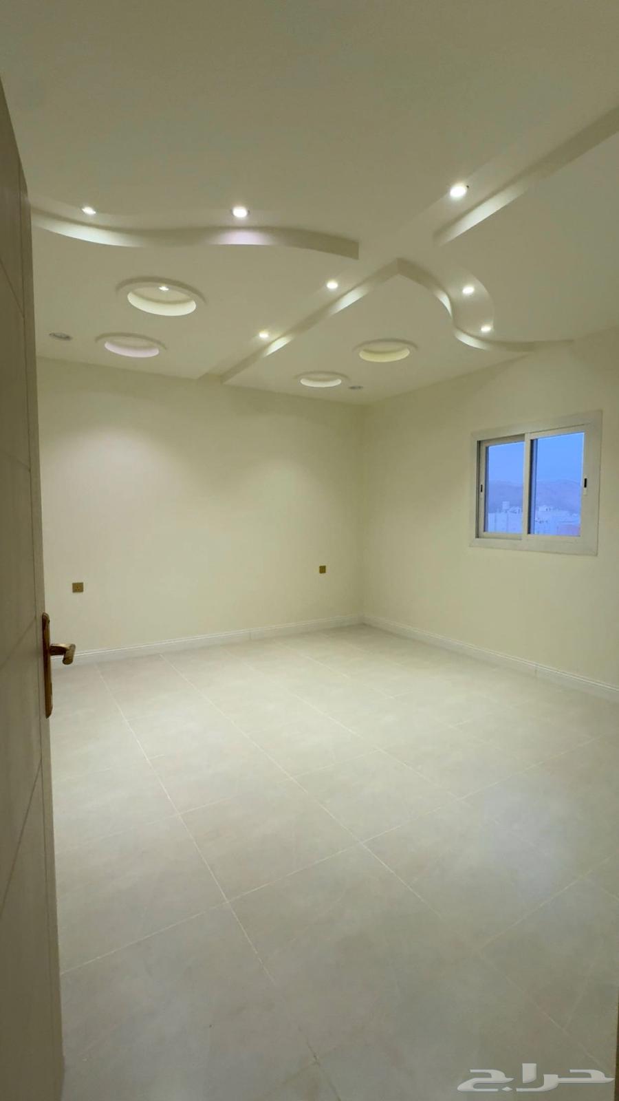 4 bedroom apartment in Wadi Jaleel 5