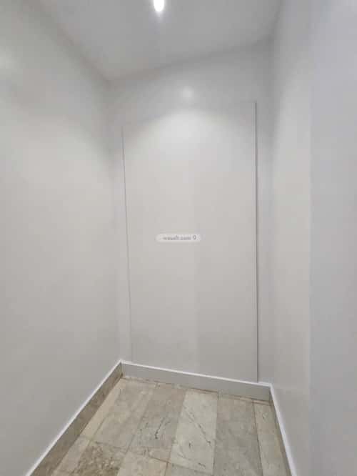 5 bedroom apartment in Al Maizilah 18