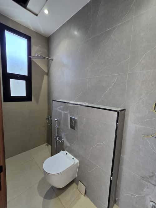 5 bedroom apartment in Al Maizilah 17