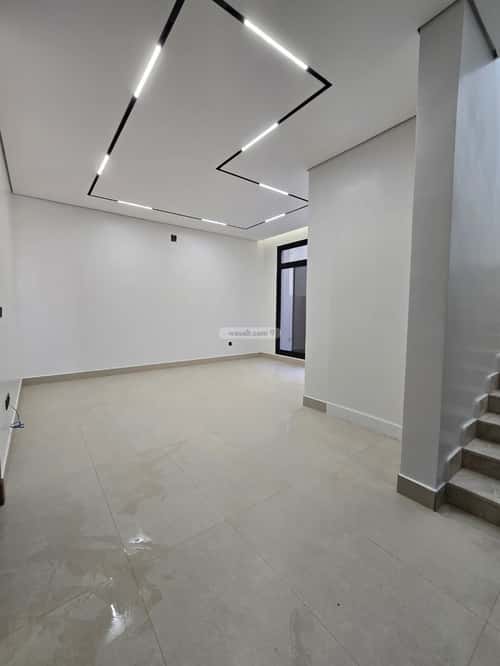 5 bedroom apartment in Al Maizilah 6