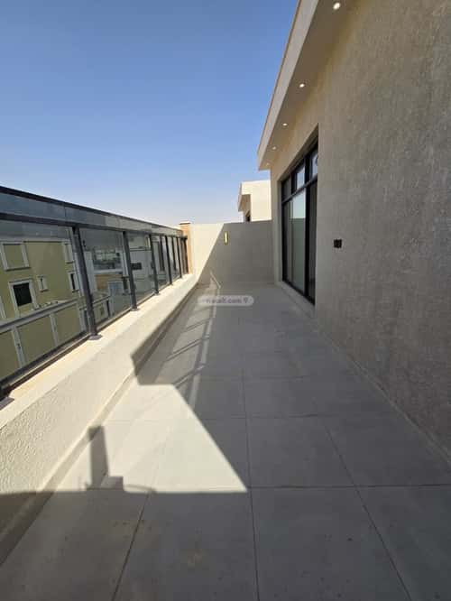 5 bedroom apartment in Al Maizilah 9