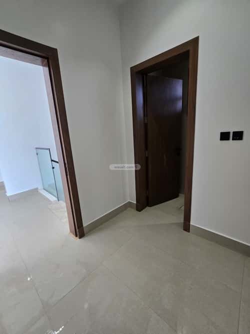 5 bedroom apartment in Al Maizilah 12