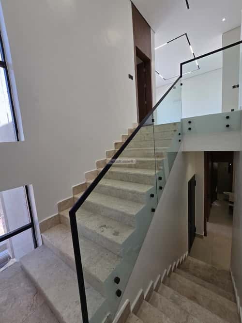 5 bedroom apartment in Al Maizilah 10