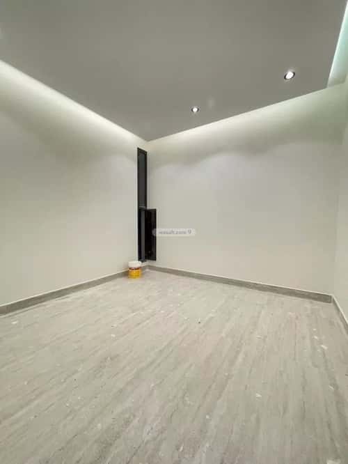5 bedroom villa in Dhahrat Laban 4