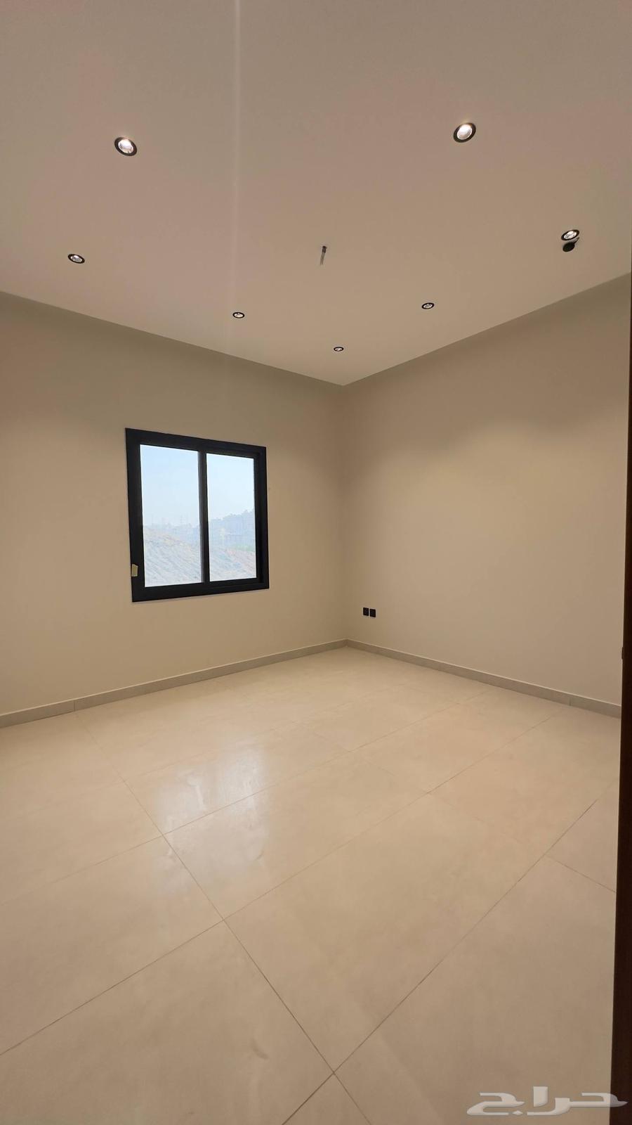 5 bedroom apartment in Batha Quraysh 3