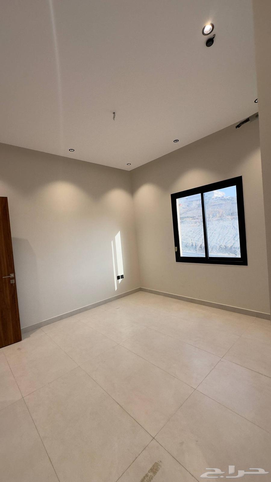 5 bedroom apartment in Batha Quraysh 9