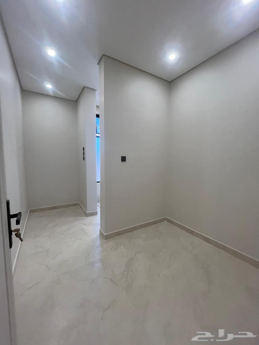 6 bedroom apartment in Al Umrah Al Jadidah 4