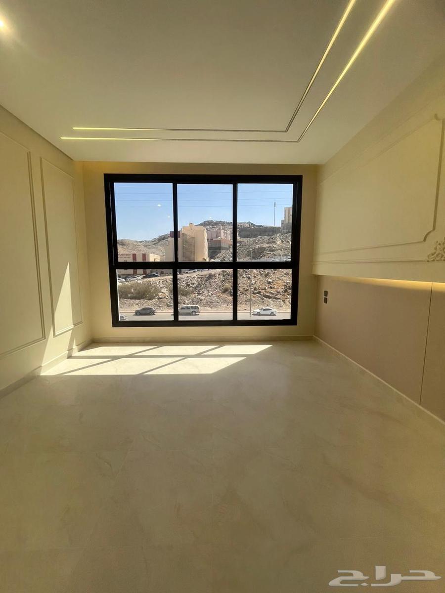 6 bedroom apartment in Al Umrah Al Jadidah 8