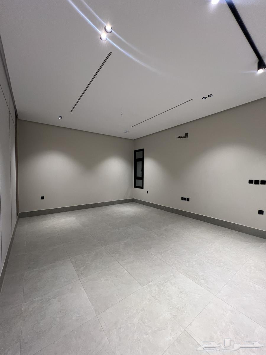 6 bedroom apartment in Wali Al Ahd 3