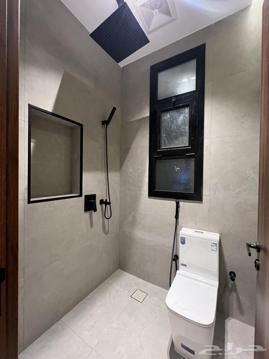 6 bedroom apartment in Wali Al Ahd 7
