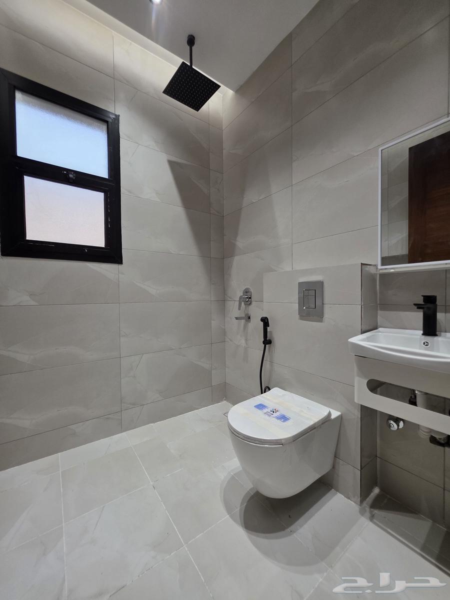 6 bedroom apartment in Al Shawqiyyah 12
