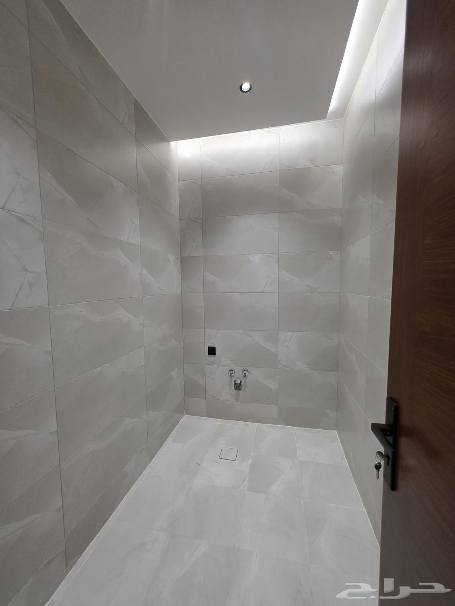 6 bedroom apartment in Al Shawqiyyah 13