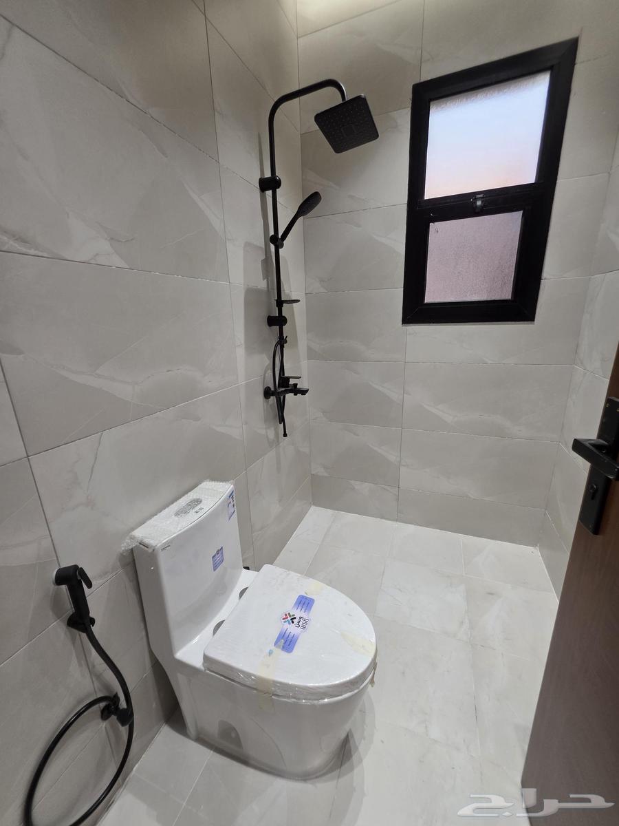 6 bedroom apartment in Al Shawqiyyah 18