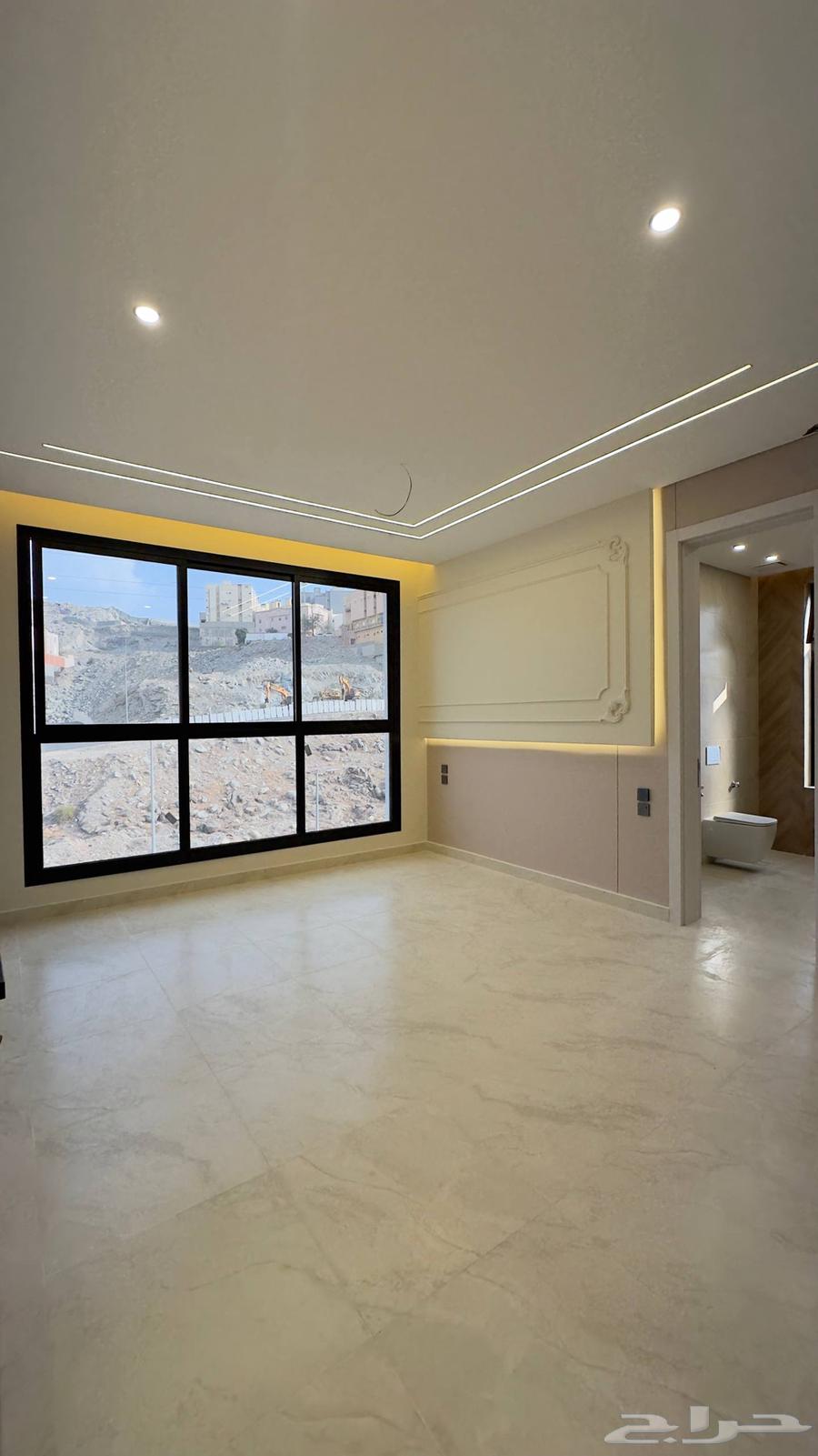 5 bedroom apartment in Al Salamah 26