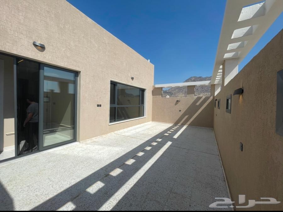 4 bedroom apartment in Batha Quraysh 2