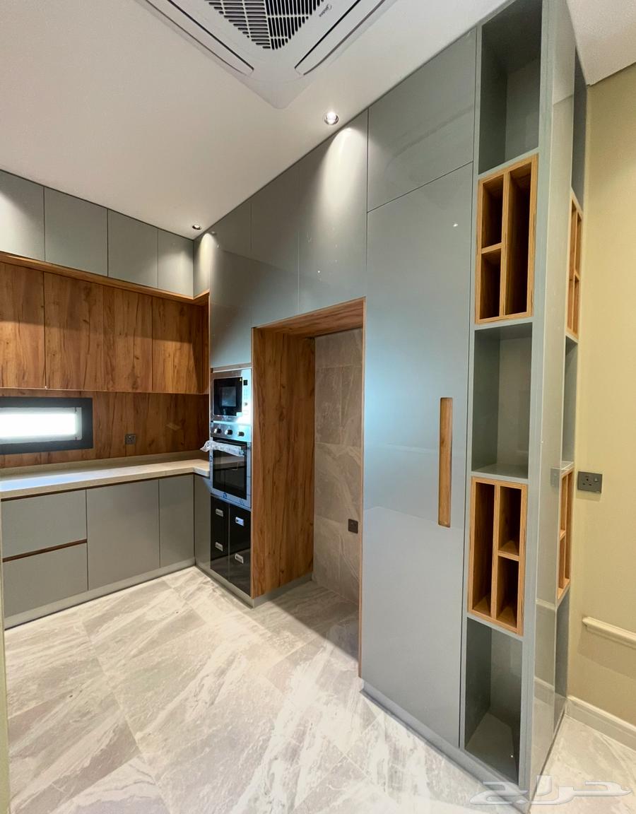 4 bedroom apartment in Batha Quraysh 7