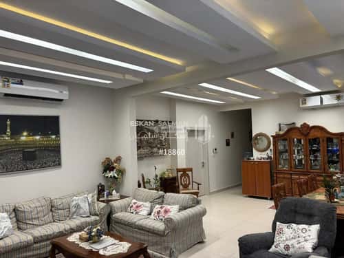 18 bedroom villa in Al Wadi 3