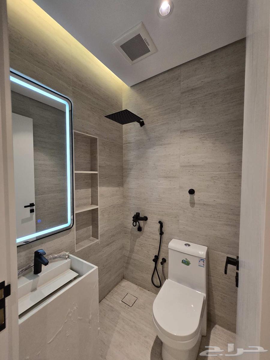 5 bedroom apartment in Batha Quraysh 5