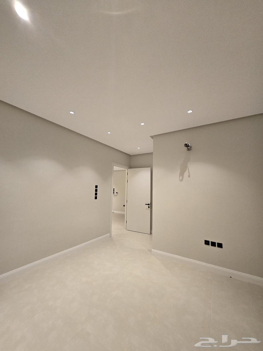 5 bedroom apartment in Batha Quraysh 10