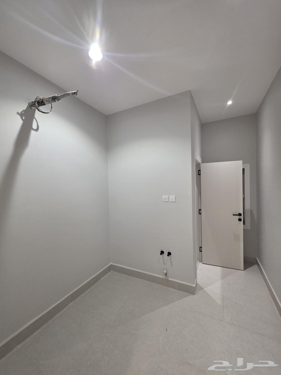 6 bedroom apartment in King Fahd 16