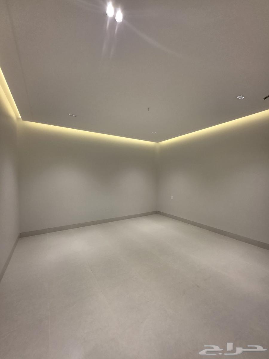 6 bedroom apartment in King Fahd 20