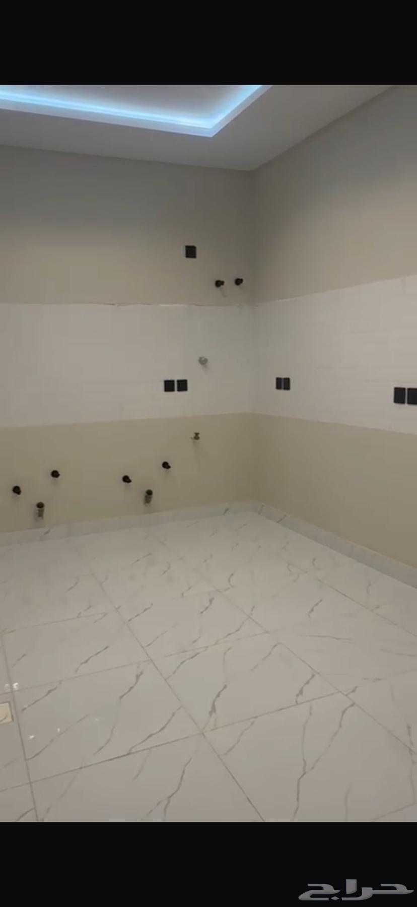 16 bedroom apartment in Al Sharayea 14