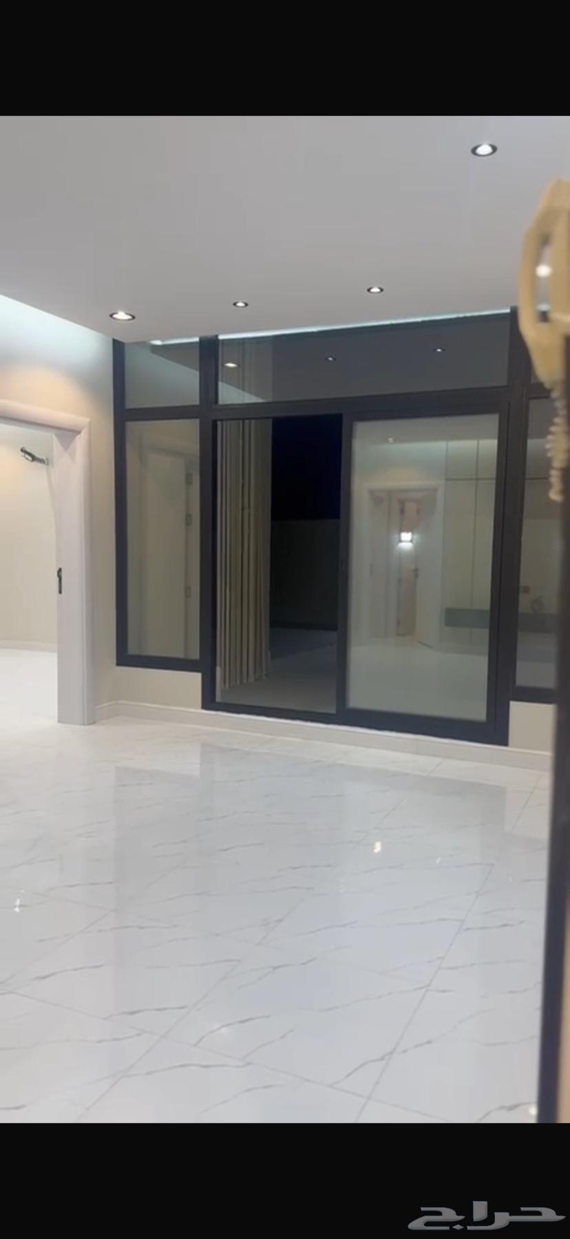 16 bedroom apartment in Al Sharayea 16